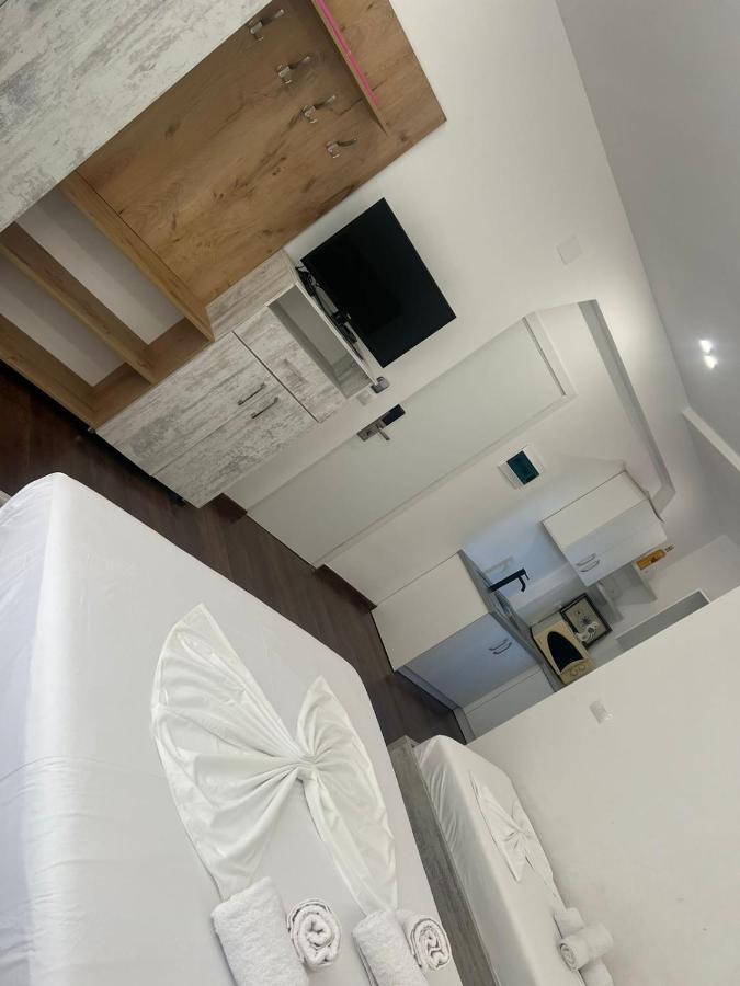 Vila Irdi Ksamil Bagian luar foto