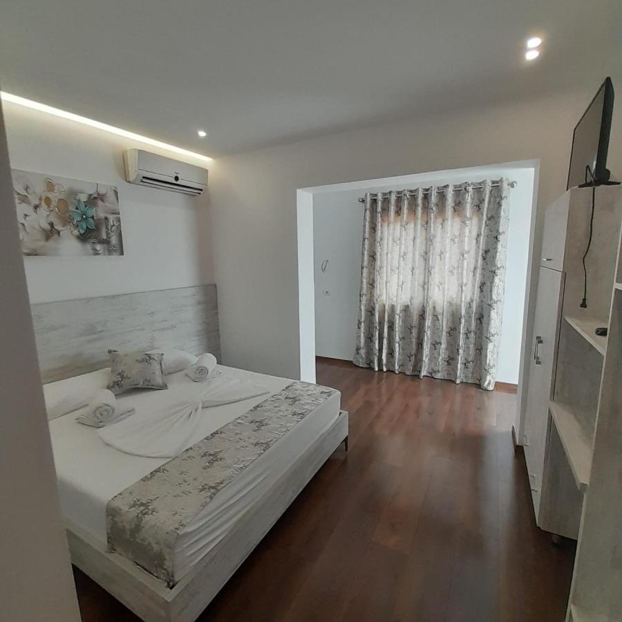 Vila Irdi Ksamil Bagian luar foto
