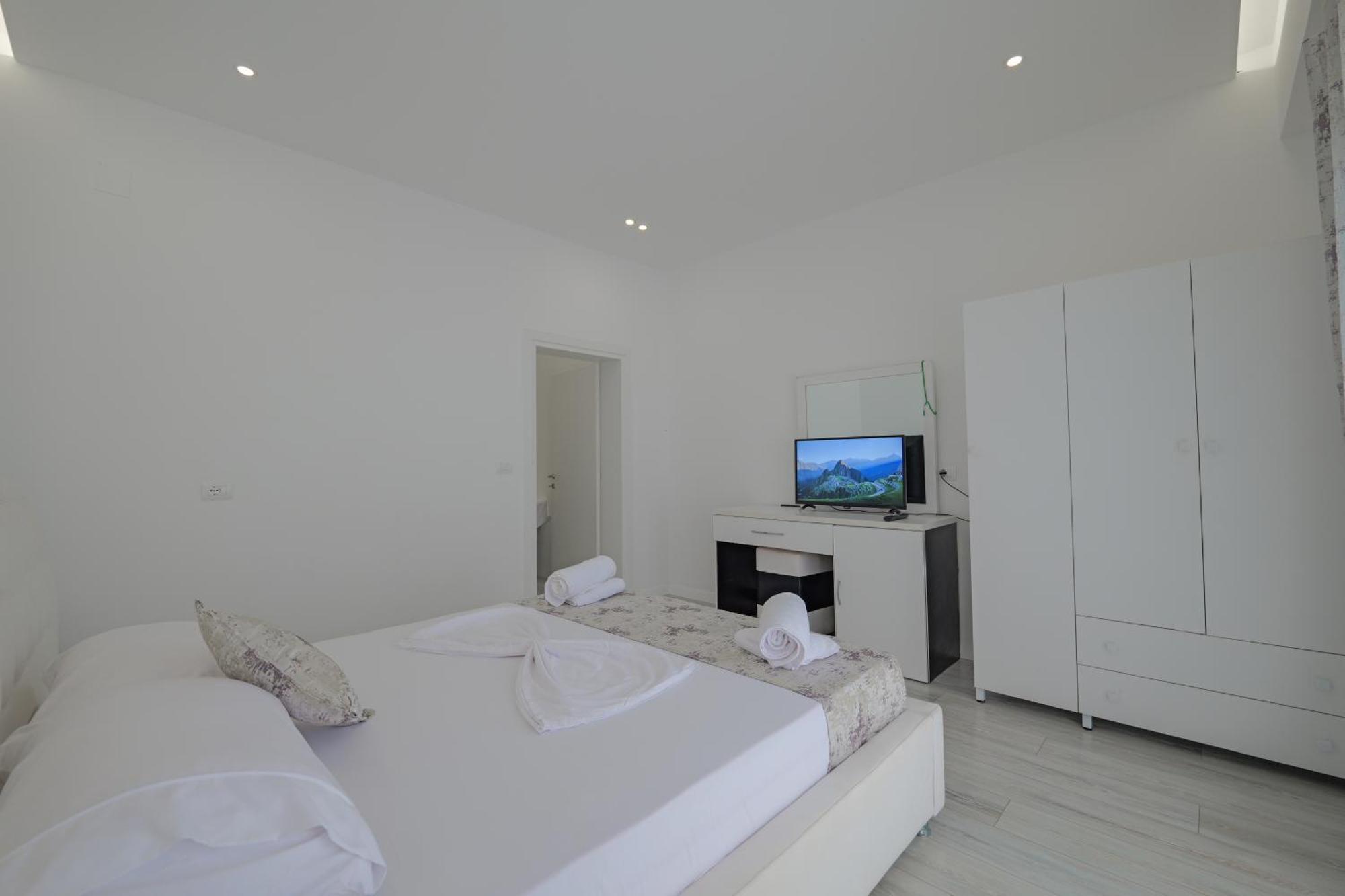 Vila Irdi Ksamil Bagian luar foto
