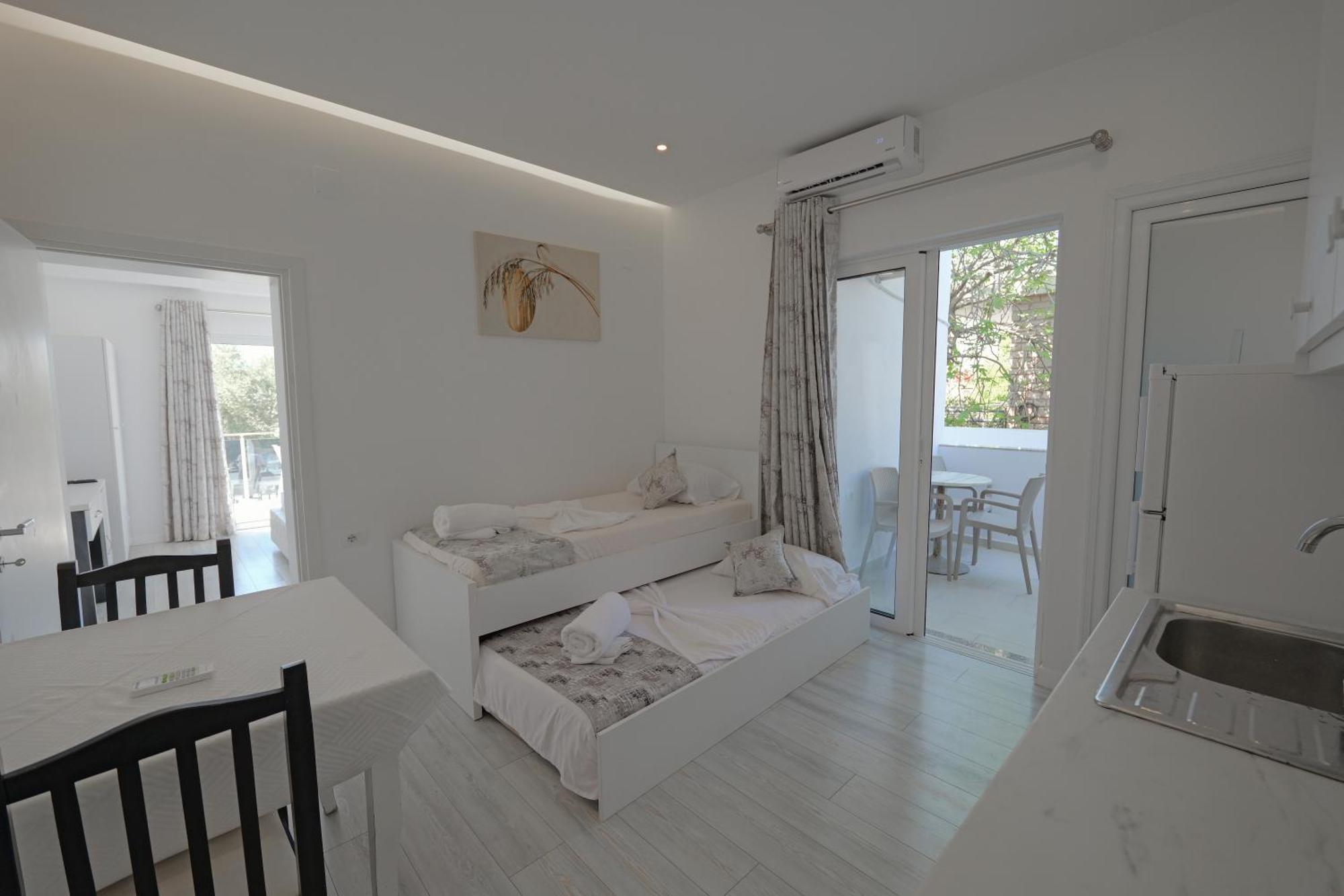 Vila Irdi Ksamil Bagian luar foto