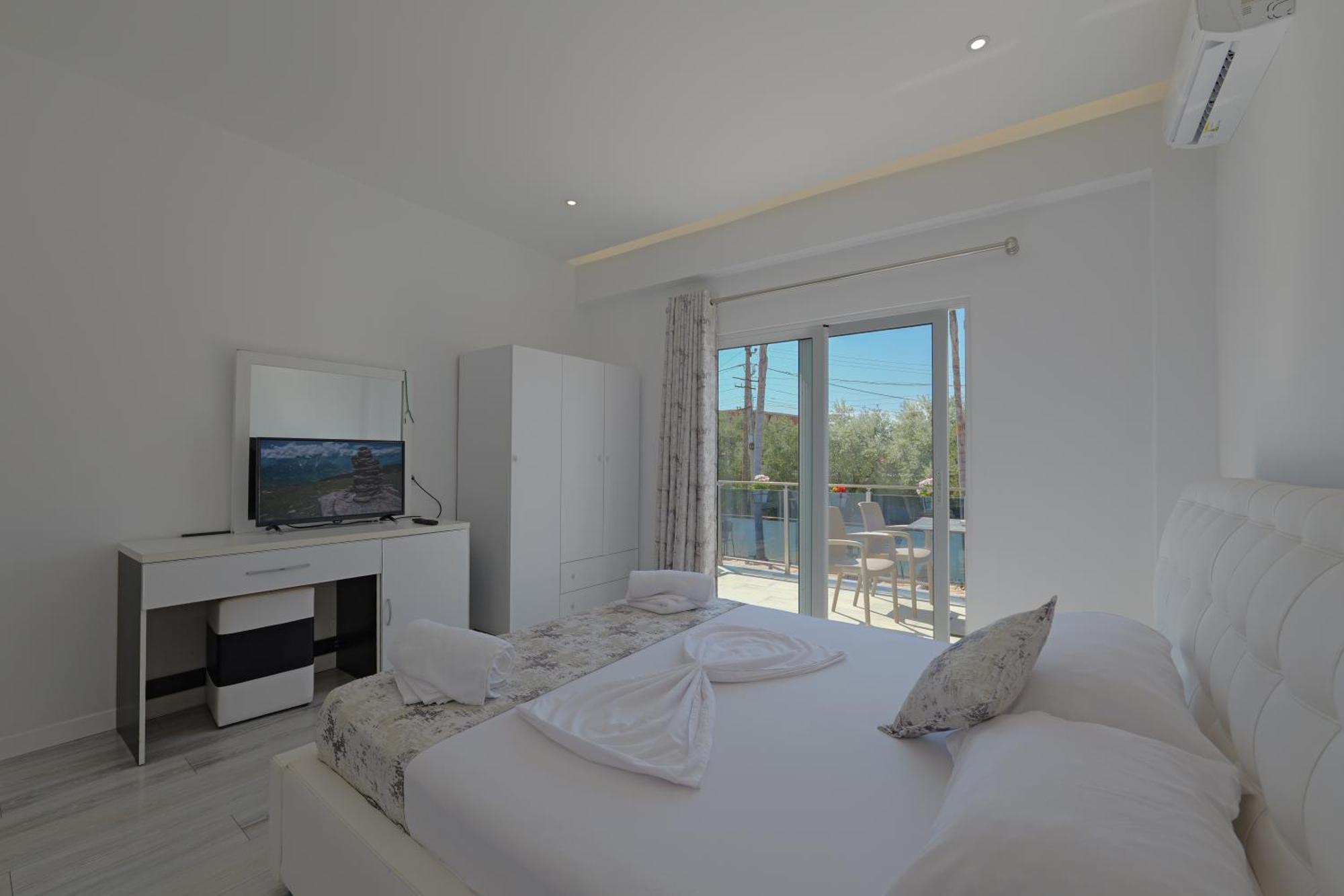 Vila Irdi Ksamil Bagian luar foto